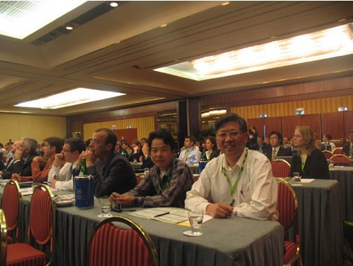中南金刚石公司总经理贾攀参加第二届国际金刚石会议胜利归来
