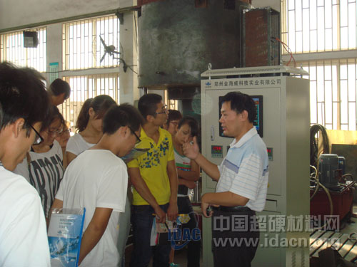 河南工业大学学生赴金海威参观学习