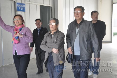 原第一机械工业部机床司陈国才参观三磨所并看望超硬材料行业老同志
