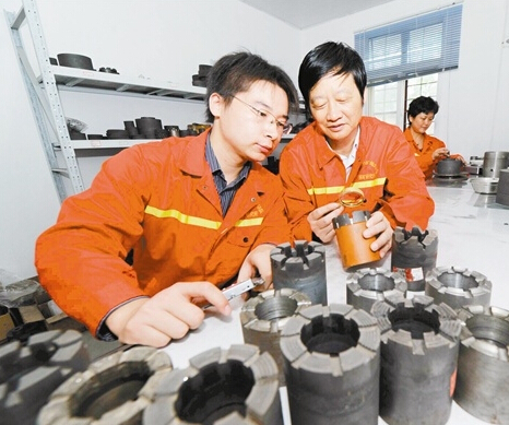 有了“金刚钻” 敢揽探矿活——记六安青年五四奖章获得者王强
