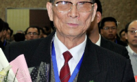 卫凤午：两座基石  巍巍丰碑