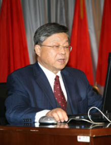 邹广田