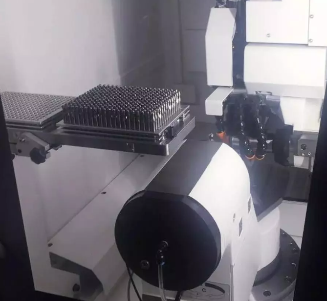 可配备最大直径150mm砂轮！联合磨削推出新款数控工具磨床