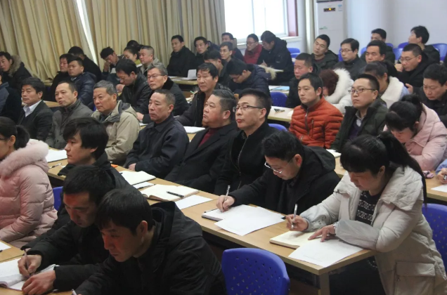 中南公司召开第七届班组建设经验交流暨2018年十佳班组长评选会
