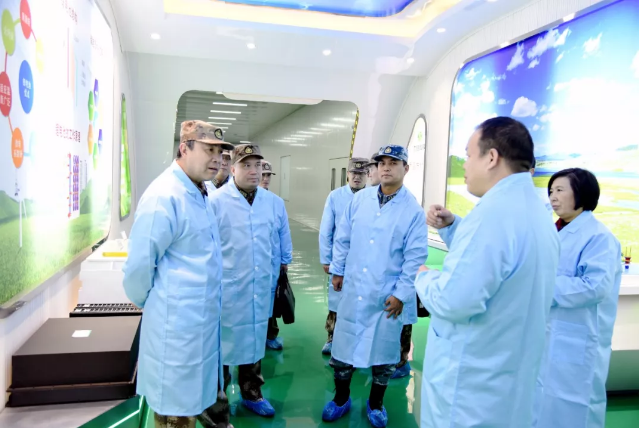 河南省军区副司令员习晓军莅临黄河旋风调研企业民兵建设试点工作