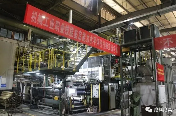 荥阳市政协委员到郑州市新材料产业园区调研超硬材料产业