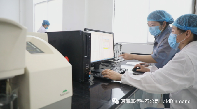 厚德求精—厚德钻石参加国际太阳能光伏与智慧能源（上海）展览会