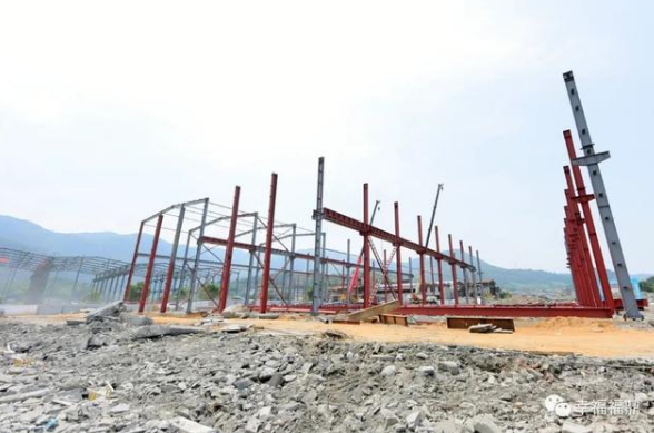 石板材加工企业转型升级 掀起金秋建设热潮