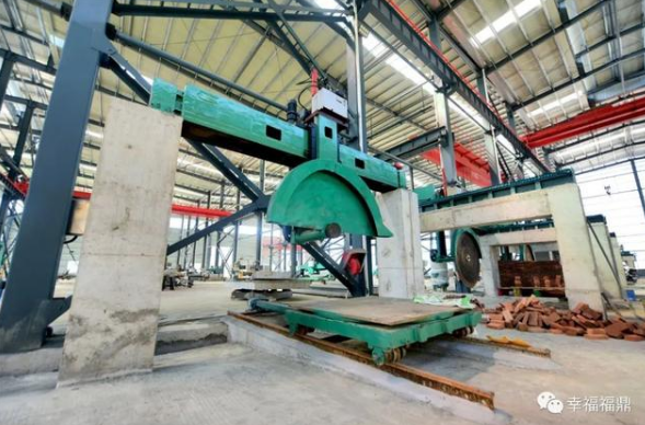 石板材加工企业转型升级 掀起金秋建设热潮