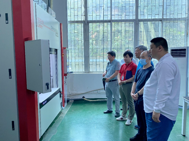 中国机床工具工业协会超硬材料分会 组织专家前往牧激科技进行参观交流