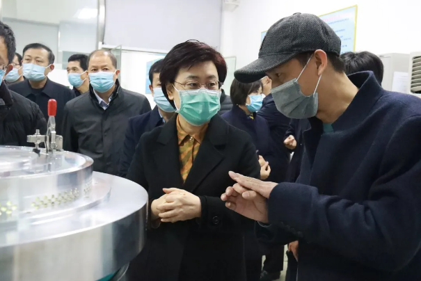 河南省科技厅厅长陈向平到中南钻石公司调研