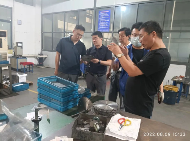 丹阳市超硬材料工具商会向全体会员企业发布新年信