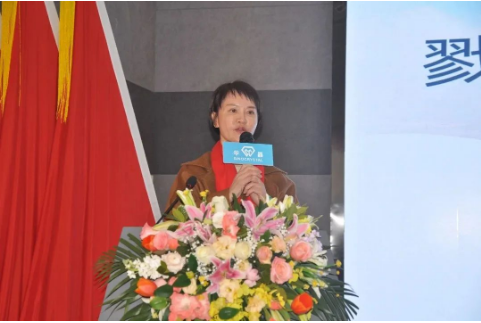 拼搏精进求卓越 奋勇逐日新征程