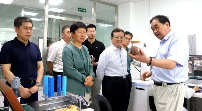 中央统战部副部长、全国工商联党组书记、常务副主席徐乐江一行调研圣泉集团
