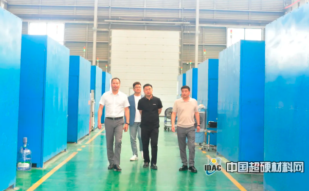 中国超硬材料网总经理石超一行走访调研河南威达新材