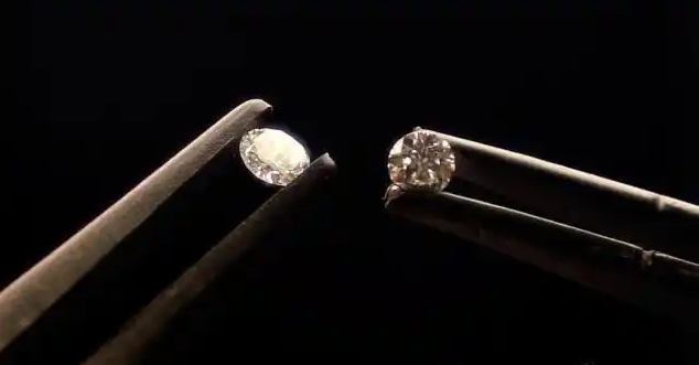暴利时代终结！钻石价格下探80%，西方巨头最担心的事发生了