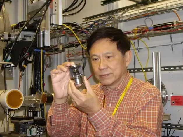 中国科学家造出“逆天”钻石！终结困扰学界60余年的科学争议